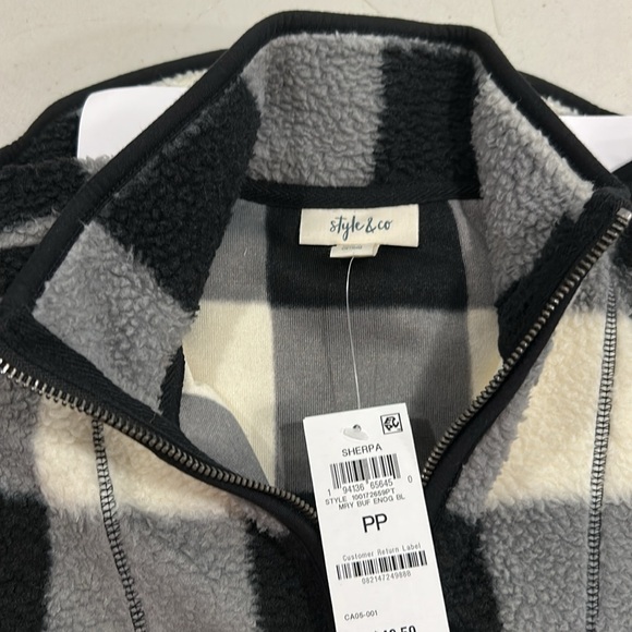 Nice sherpa Women's Fleece Quarter-Zip Sweatshirt, brand new. - Picture 2 of 5